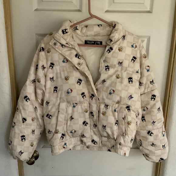 Hello Kitty & friends x forever 21 woman’s puffer jacket, size small - Picture 3 of 7